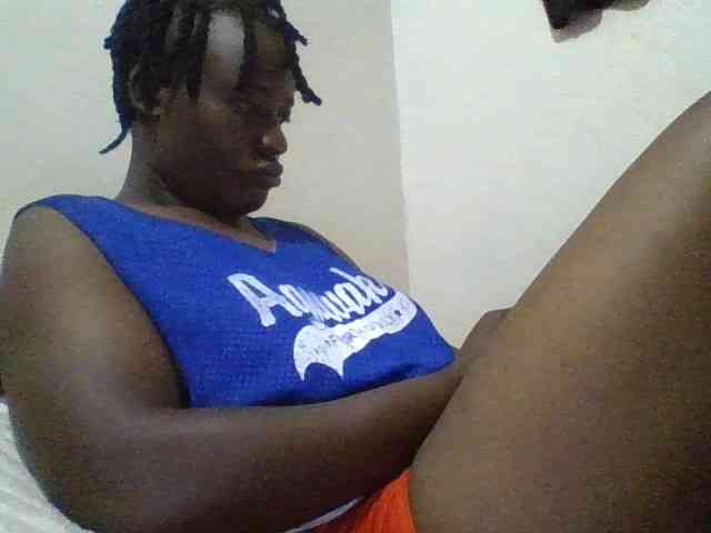 Yourdreamgirl webcam
