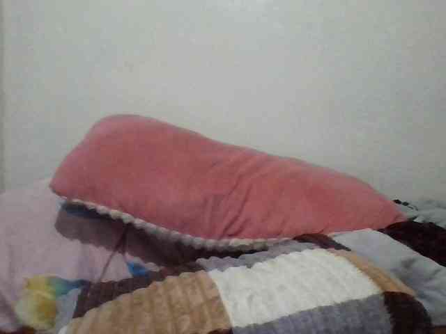 Yourdreamgirl webcam