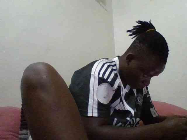 Yourdreamgirl webcam