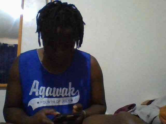 Yourdreamgirl webcam
