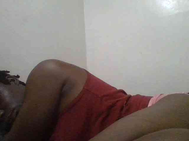 Yourdreamgirl webcam