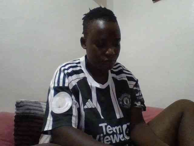 Yourdreamgirl webcam