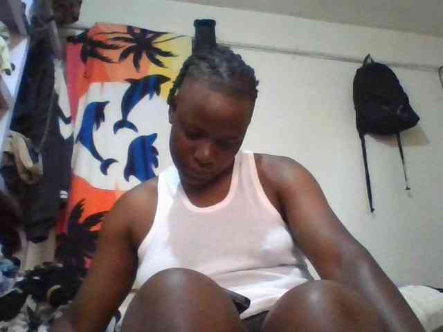 Yourdreamgirl webcam