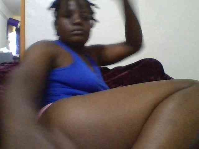 Yourdreamgirl webcam