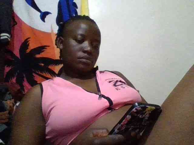 Yourdreamgirl webcam