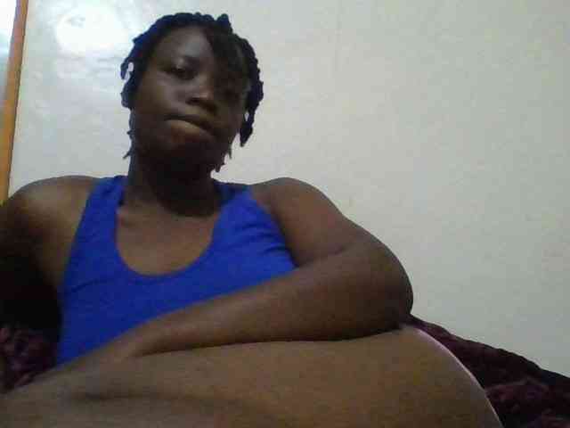Yourdreamgirl webcam