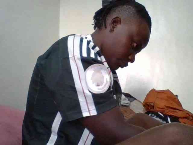 Yourdreamgirl webcam