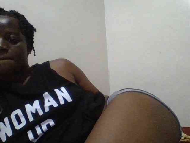 Yourdreamgirl webcam