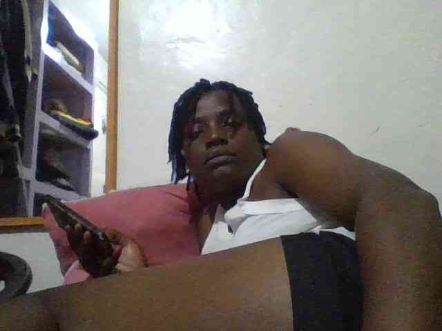 Yourdreamgirl webcam