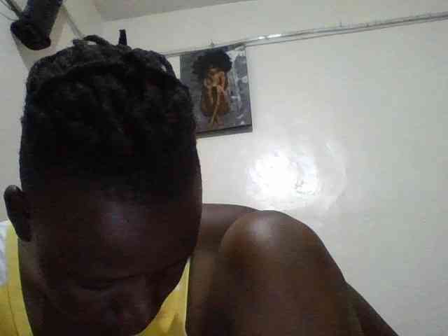 Yourdreamgirl webcam