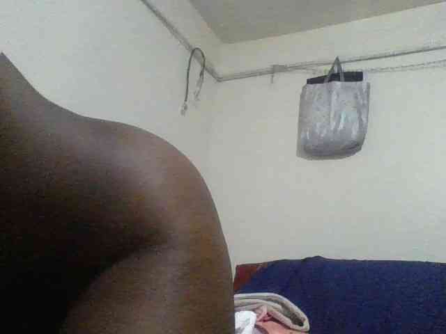 Yourdreamgirl webcam