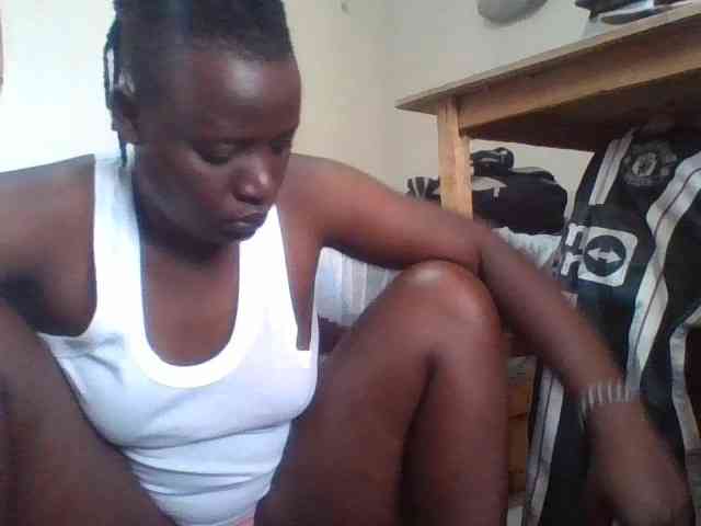 Yourdreamgirl webcam