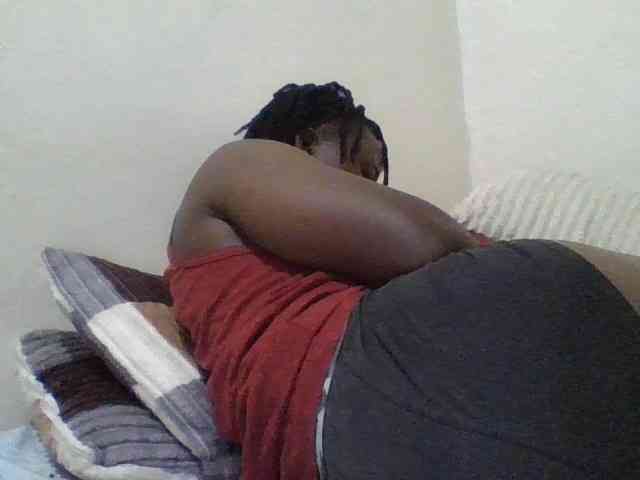 Yourdreamgirl webcam