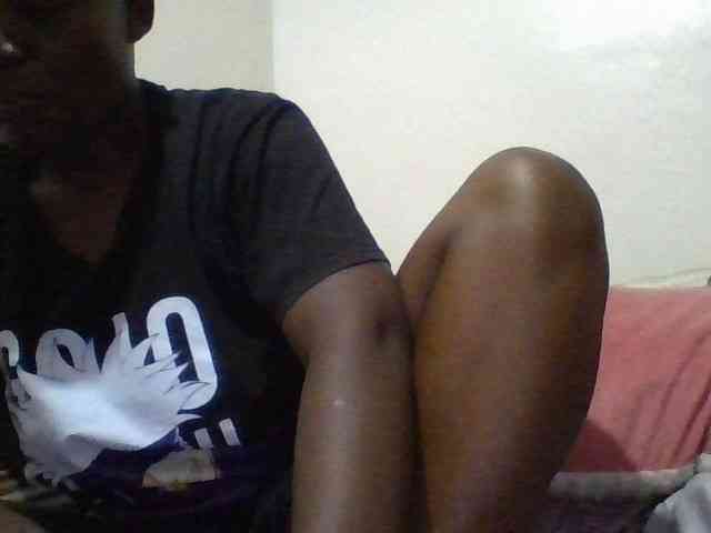 Yourdreamgirl webcam