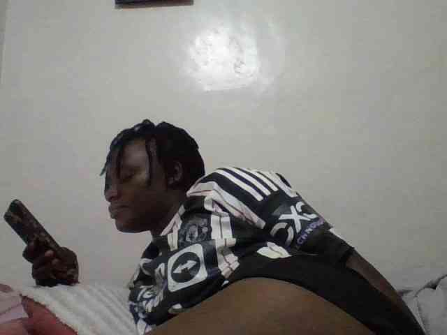 Yourdreamgirl webcam