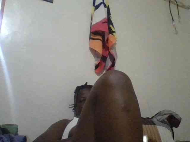 Yourdreamgirl webcam