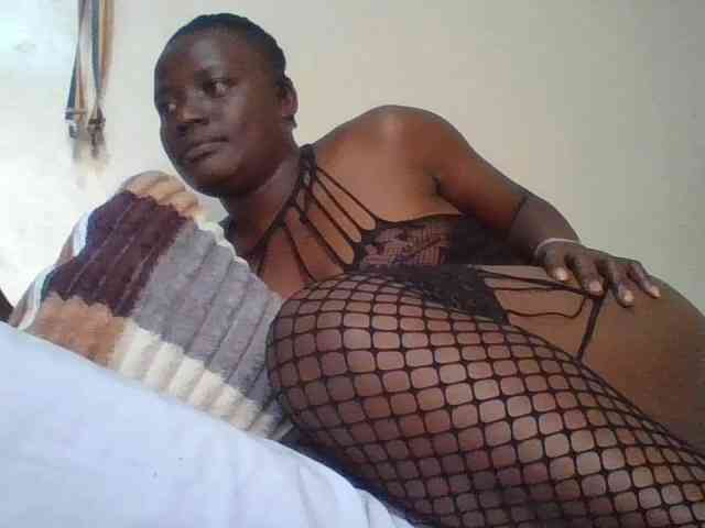 Yourdreamgirl webcam