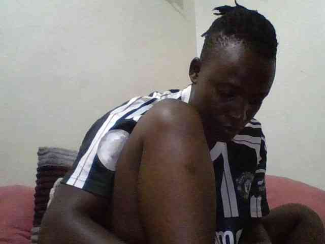 Yourdreamgirl webcam