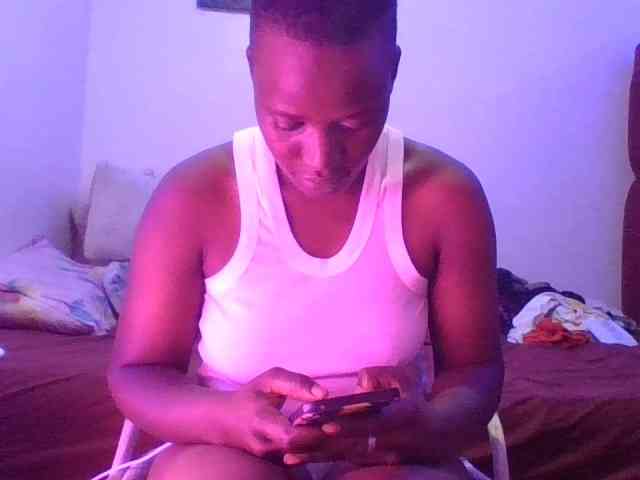 Yourdreamgirl webcam