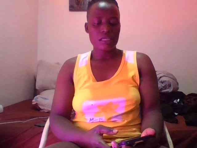 Yourdreamgirl webcam