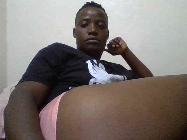 Yourdreamgirl webcam