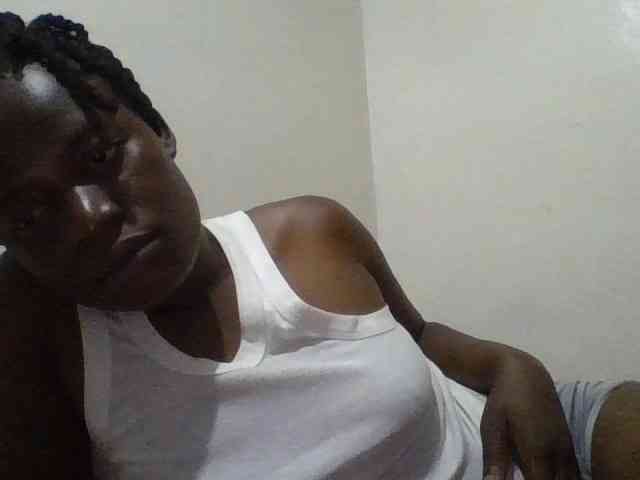 Yourdreamgirl webcam