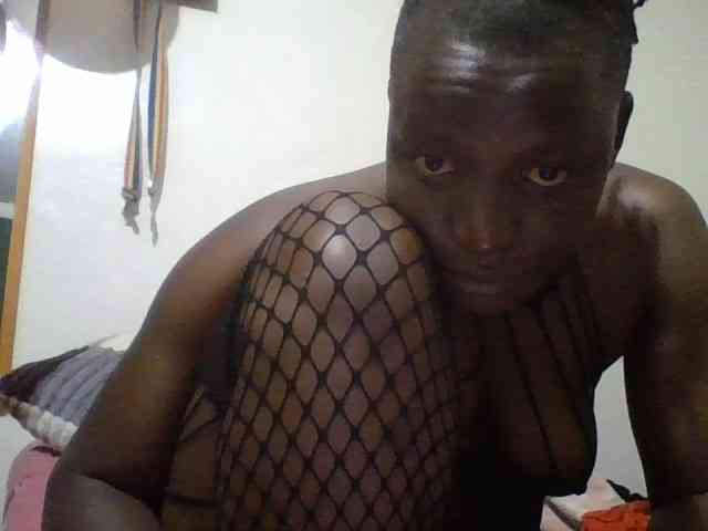 Yourdreamgirl webcam