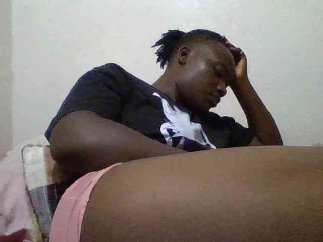 Yourdreamgirl webcam