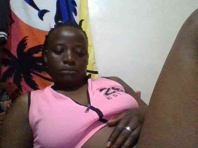 Yourdreamgirl webcam