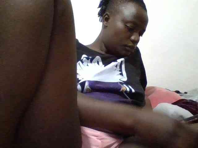 Yourdreamgirl webcam