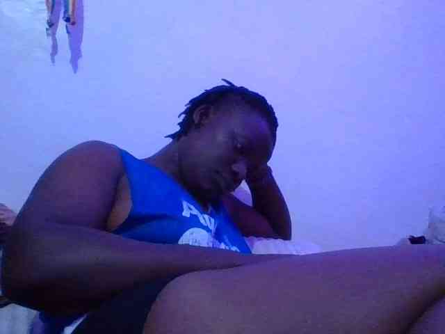 Yourdreamgirl webcam