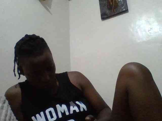 Yourdreamgirl webcam