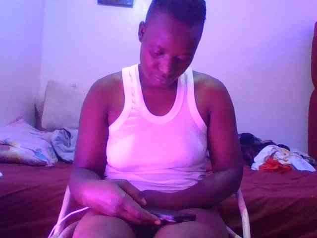 Yourdreamgirl webcam