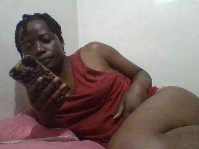 Yourdreamgirl webcam