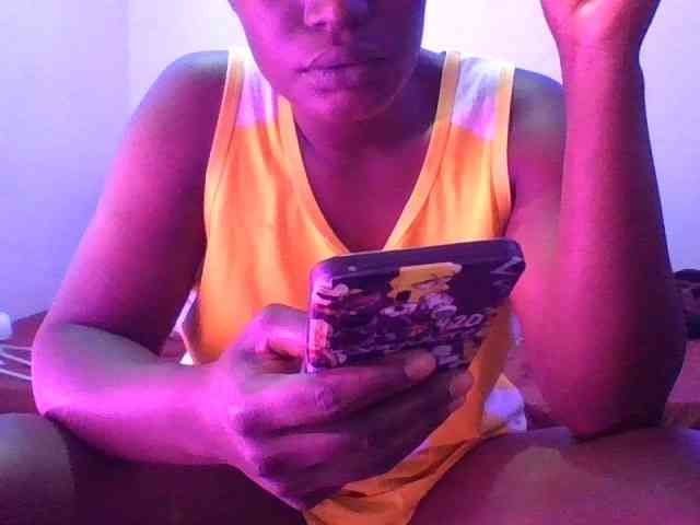 Yourdreamgirl webcam