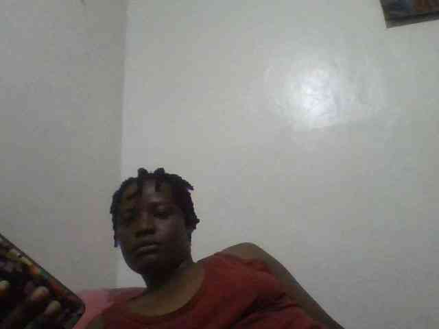 Yourdreamgirl webcam