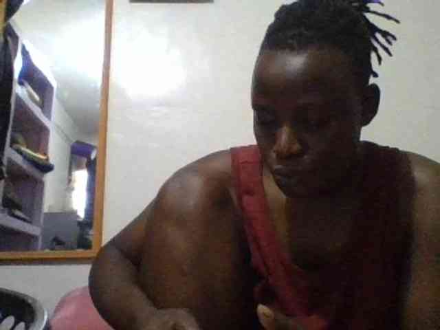 Yourdreamgirl webcam