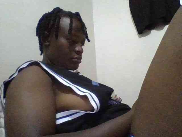 Yourdreamgirl webcam