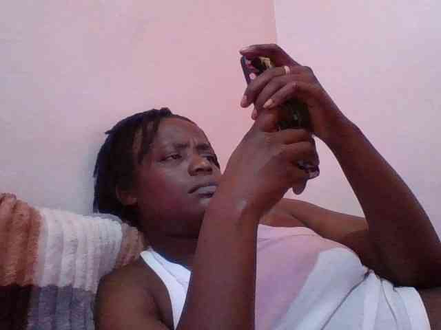 Yourdreamgirl webcam