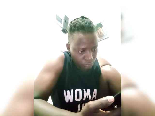 Yourdreamgirl webcam