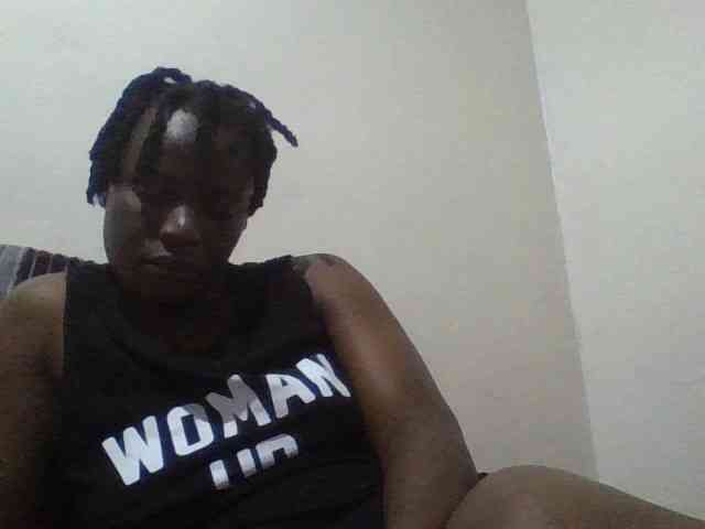 Yourdreamgirl webcam