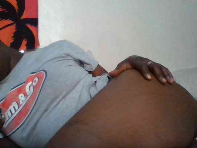 Yourdreamgirl webcam