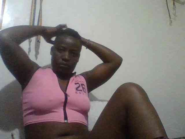 Yourdreamgirl webcam