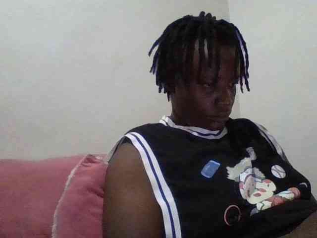 Yourdreamgirl webcam