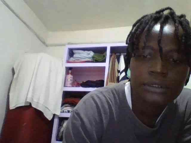 Yourdreamgirl webcam