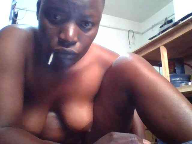 Yourdreamgirl webcam