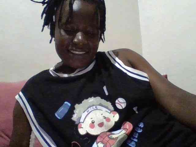 Yourdreamgirl webcam