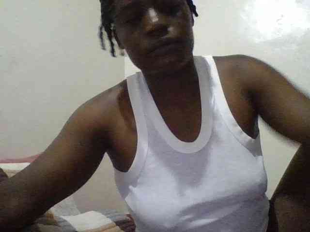 Yourdreamgirl webcam
