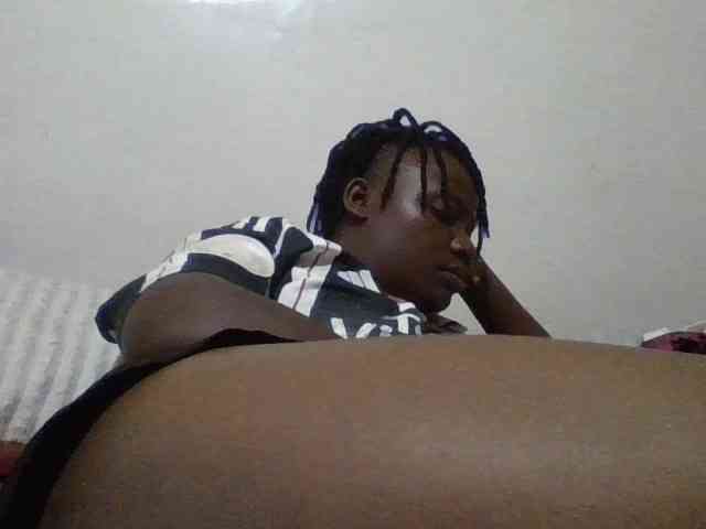 Yourdreamgirl webcam