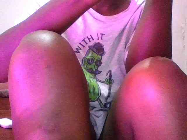 Yourdreamgirl webcam